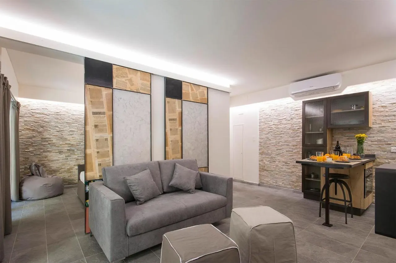 Pitti Apartment Florence 0*,  Italy